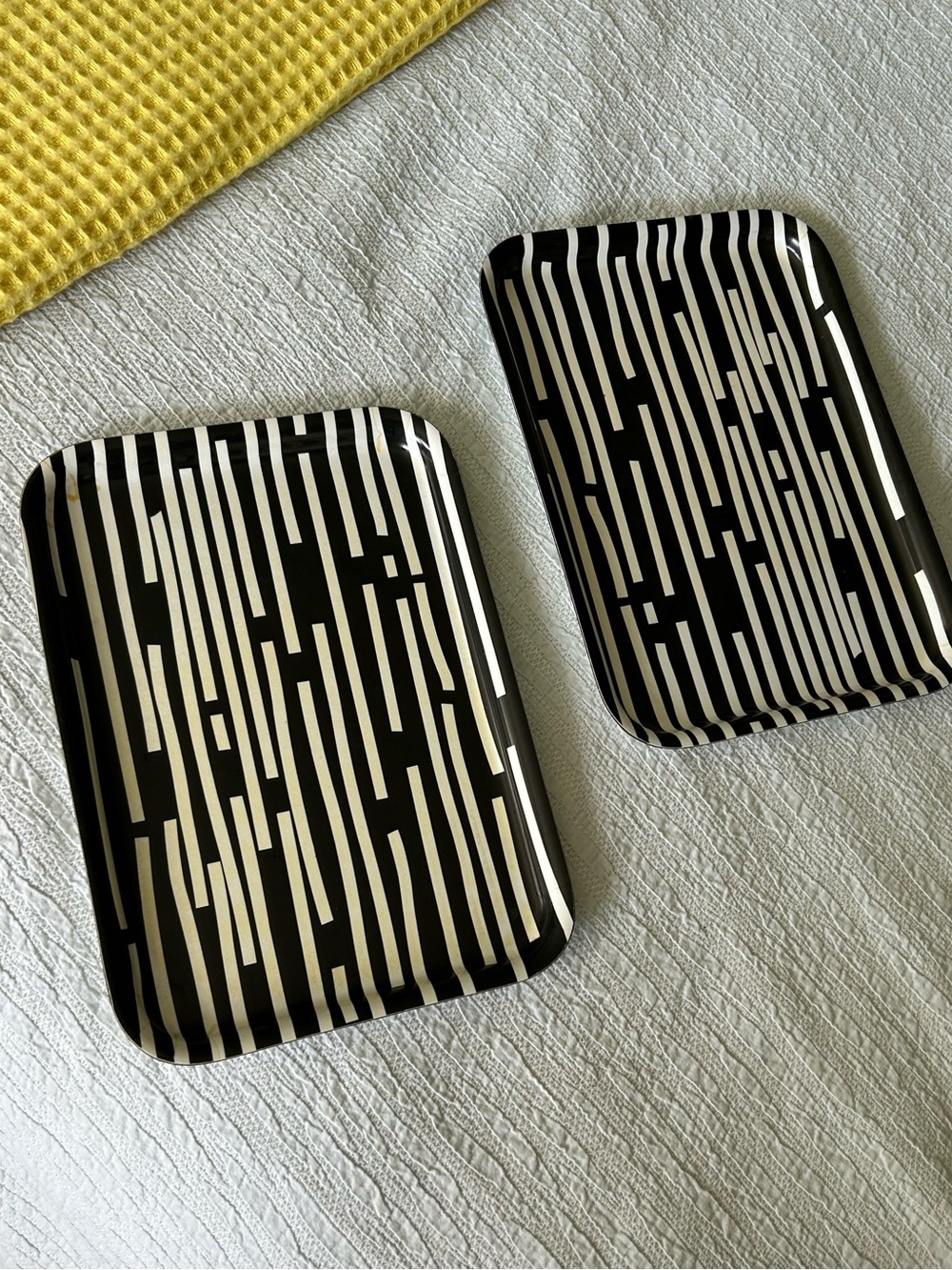 IKEA-Set of 2 Black & White Striped Serving Trays - Picture 3 of 6
